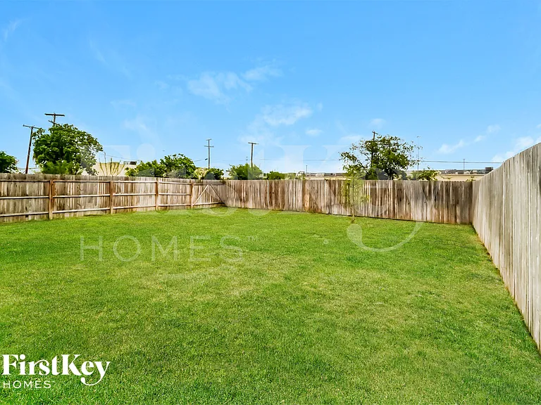 1830 Morse Way — Photo 15