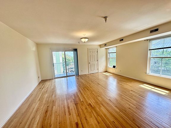 2nd image of 1203 Wertland St APT 1