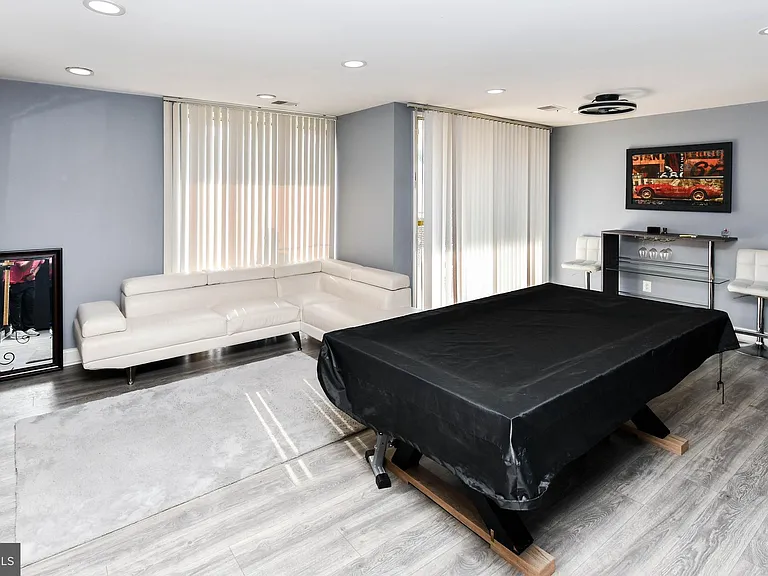 10208 Prince Pl #5-T5 — Photo 3