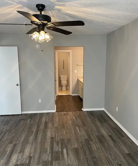 105 Villa North Ct — Photo 6