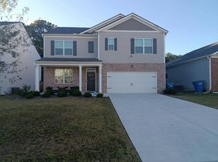 8293 Bluewater Dr, Fairburn, GA 30213