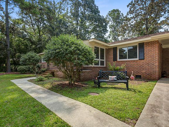 3rd image of 115 Lenwood Dr