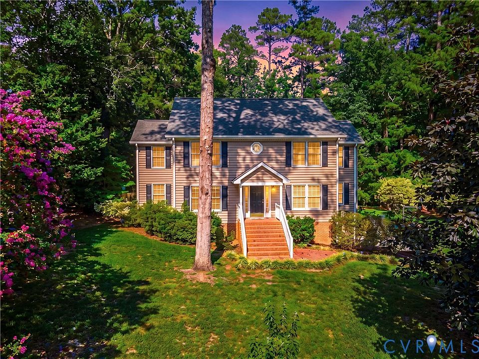 1st image of 836 Forest Hill Dr
