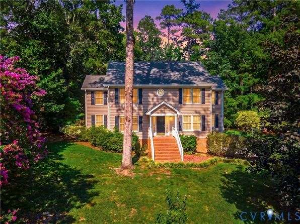 836 Forest Hill Dr, South Hill, VA 23970