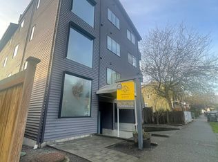 6813 Live Steps To Green Lake Park And Retail Core, Seattle, WA 98115