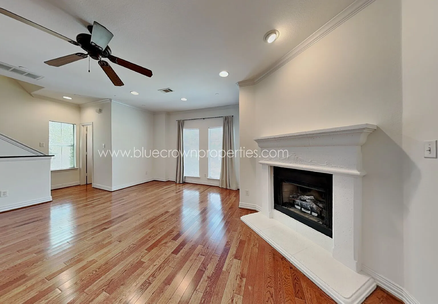 2 bed, 2.5 bath, 1227 sqft, $3,295 — Photo 3