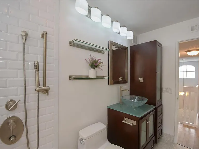4801 Grapevine Way — Photo 12