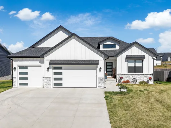 3416 NW Reinhart Dr, Ankeny, IA 50023