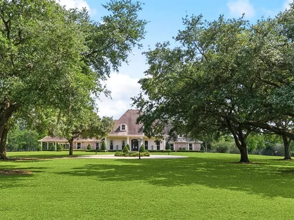 3008 Bayou Rd, Saint Bernard, LA 70085