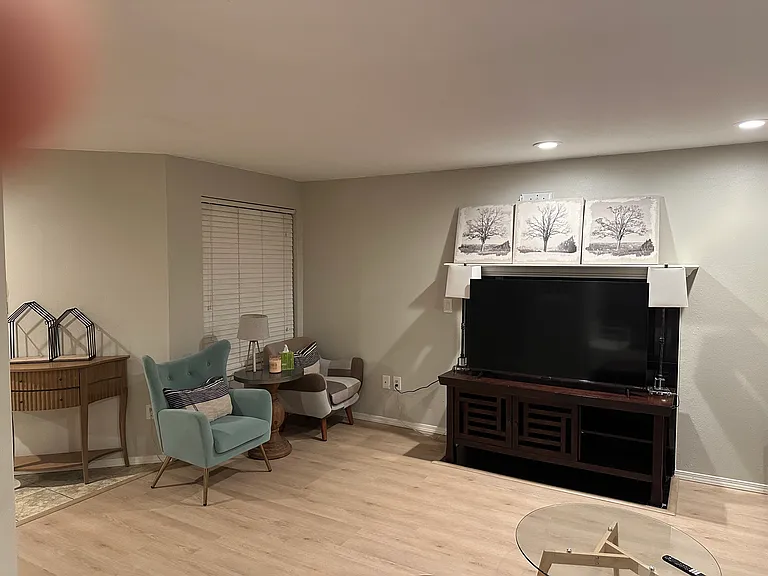 5123 9th Ave NE — Photo 8