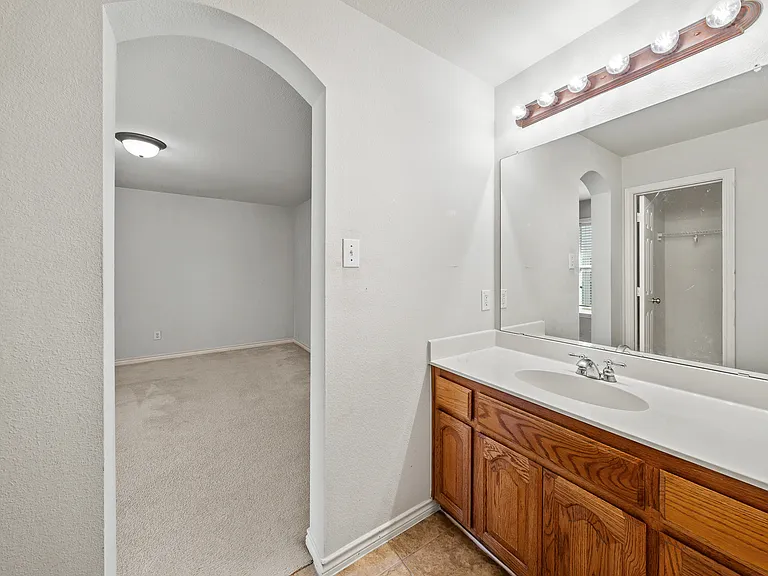 13459 Juneau Dr — Photo 24