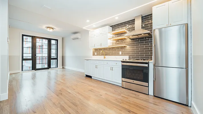Rented by Nooklyn NYC LLC | media 46