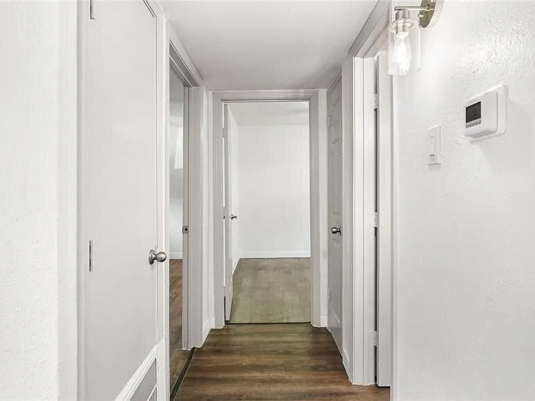2819 Berry St #8 — Photo 5