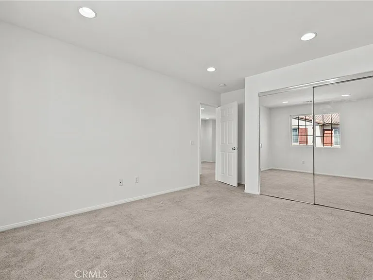 9427 Lemona Ave #20 — Photo 12