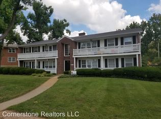603 Broadmoor Dr APT B, Chesterfield, MO 63017