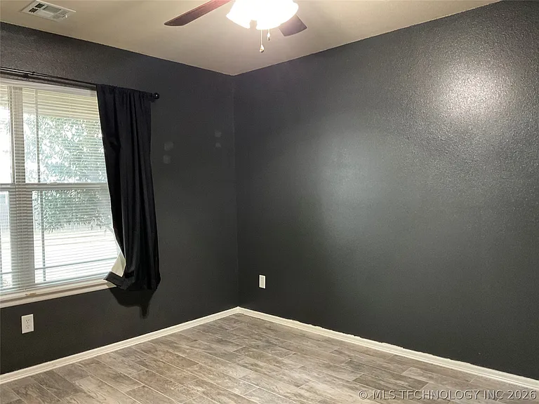 11120 N 143rd East Ave — Photo 14