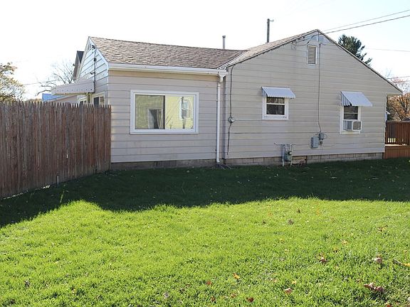 4th image of 956 Uncapher Ave