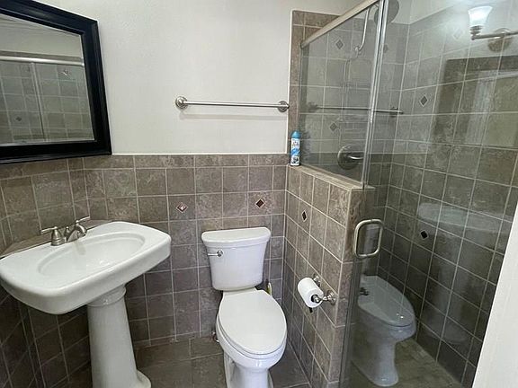 4th image of 5127 Avenue P 1/2