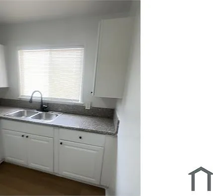 2 bed, 900 sqft, $2,495 — Photo 2