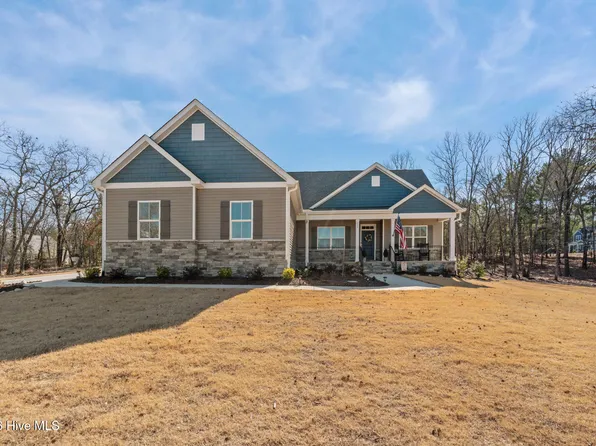 132 Courtland Circle, Foxfire Village, NC 27281