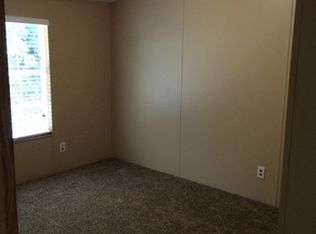 912 Chrisman Rd, Lenoir City, TN 37772