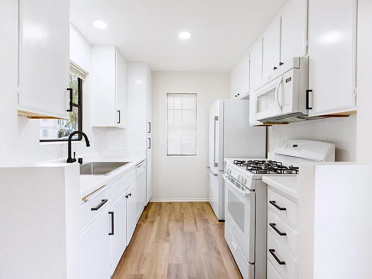 10329 Azuaga St #259 — Photo 6