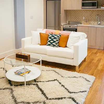 Rented by Nooklyn NYC LLC | media 47