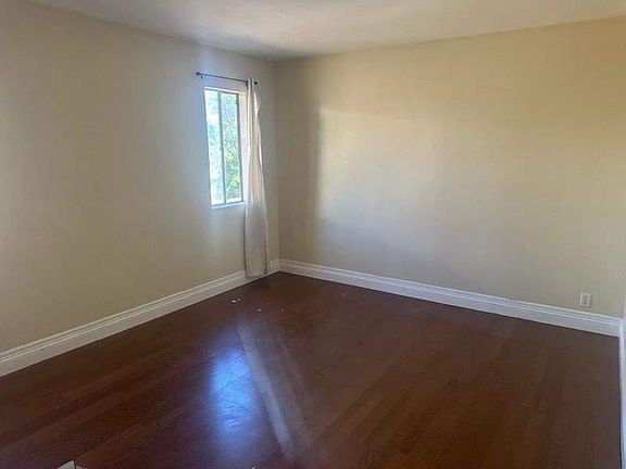 2nd image of 2415 New Jersey Ave