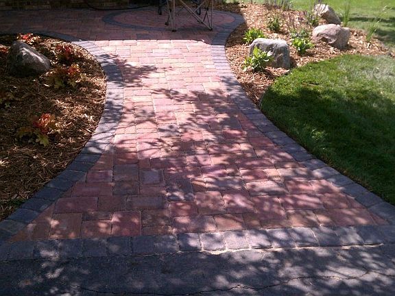 Main Walkway - Driveway View