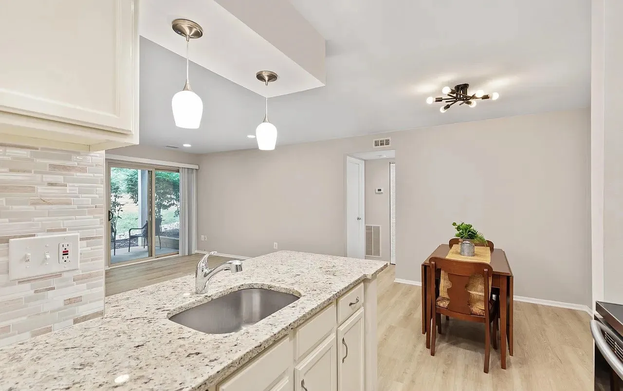 1 bed, 500 sqft, $1,500 — Photo 1