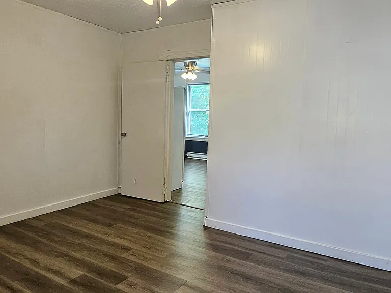 104 Rodney St #3 — Photo 11