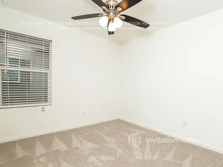3213 Roslyn Grist — Photo 12