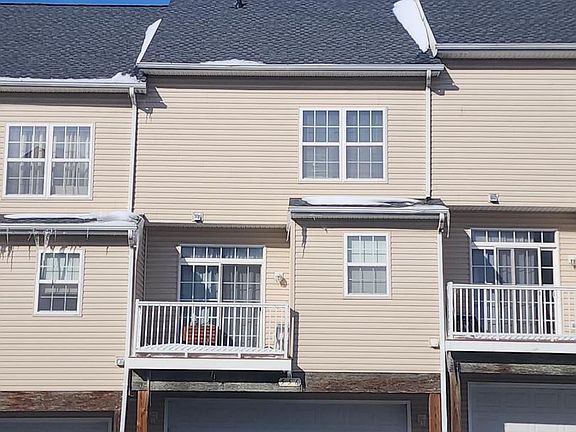 2nd image of 556 Rhapsody Ct