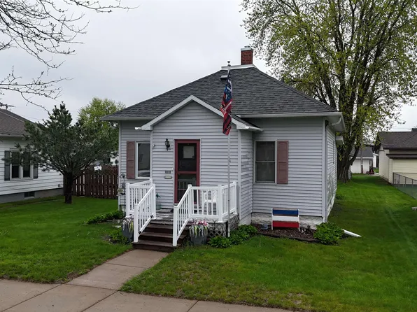 1714 McLean Ave, Tomah, WI 54660