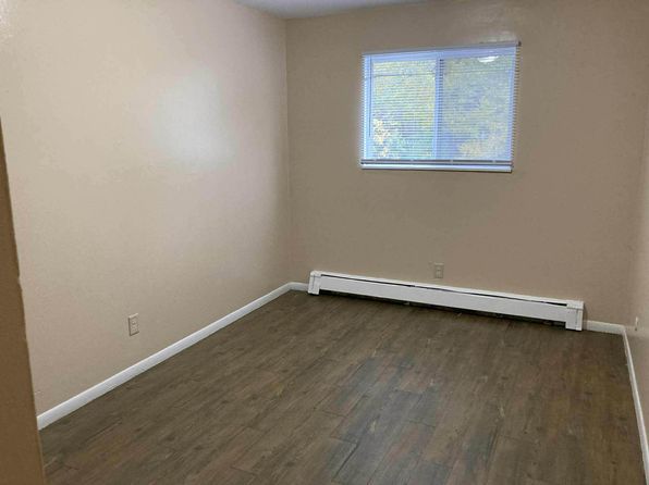 1034 Suburban Ave APT 304