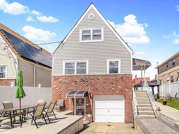 2nd image of 2105 Quimby Ave