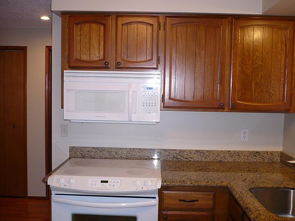 4th image of 1830 SE Quail Cir