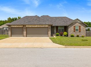 1703 E Calvary Camp Rd, Republic, MO 65738