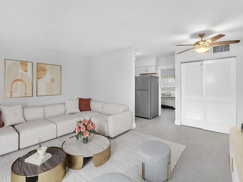 1101 NE 18th Ave #4