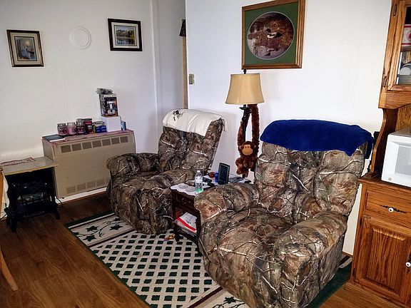 3rd image of 1885 E Bills Lake Ln
