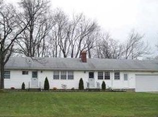 7085 Mavis Dr, North Tonawanda, NY 14120