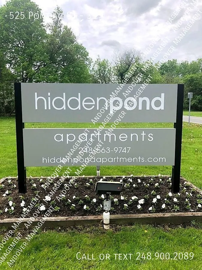 Hidden Pond - 1 Bedroom - Second Floor — Photo 2