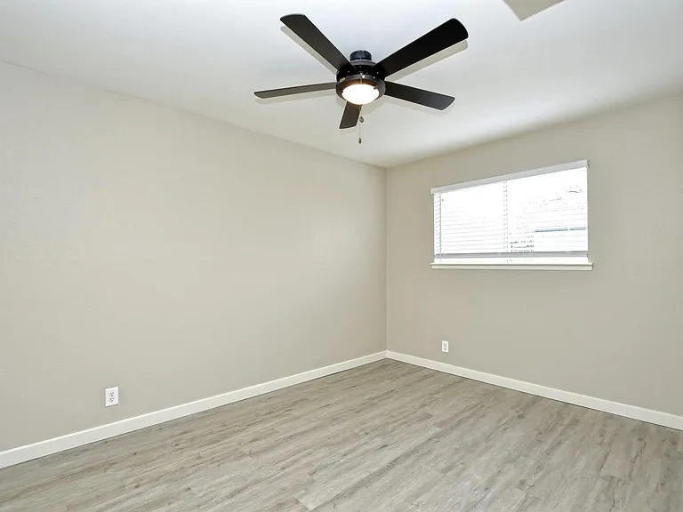 District 53 — Photo 29