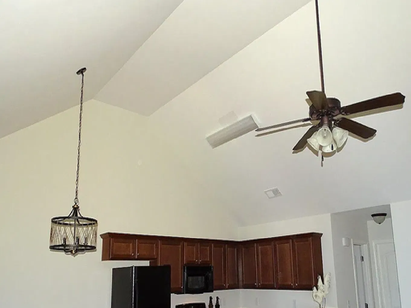 157 Danbury Ln — Photo 1