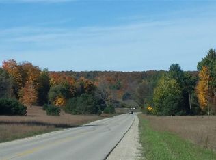 6951 Walker Rd NW, Rapid City, MI 49676