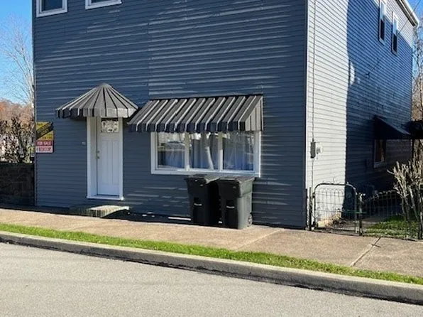 113 Spring Coal, Coal Center, PA 15423