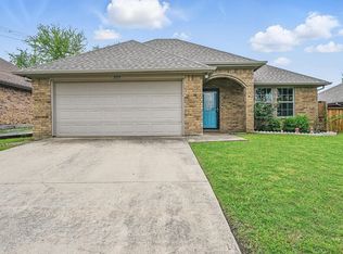 305 Timbercreek Ct, Princeton, TX 75407