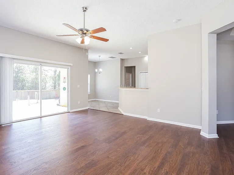 896 Bonaparte Landing Blvd — Photo 3