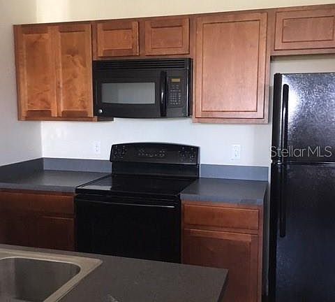 5th image of 1827 Coriander Dr