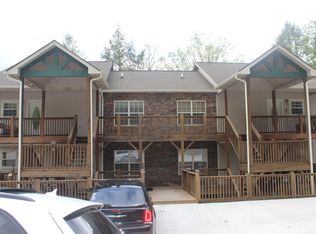 123 N Bridge Ln, La Follette, TN 37766